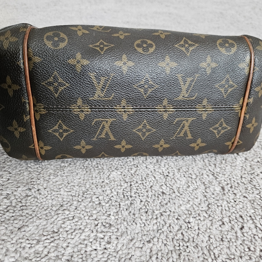 Louis Vuitton Totally Tote Bag - Picture 5 of 12